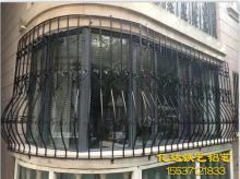  铁艺防护窗 2