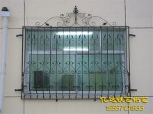  铁艺防护窗 8